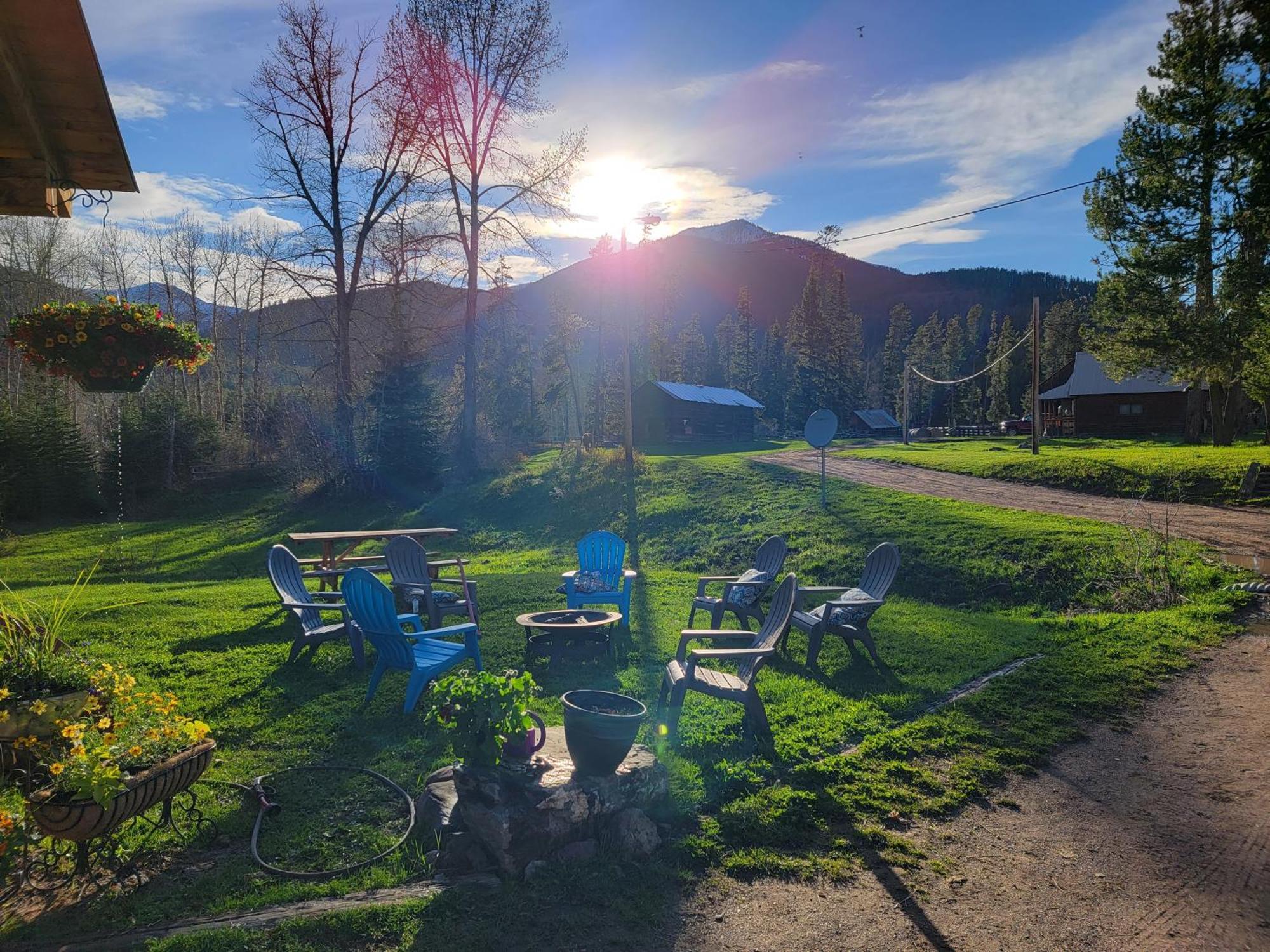 Bear Creek Ranch Bed & Breakfast Essex Exterior photo